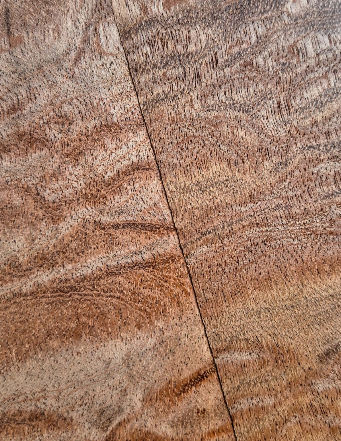 Original Mokurei Studio close-up photograph of Mahogany Pommélé from the studio timber stock.