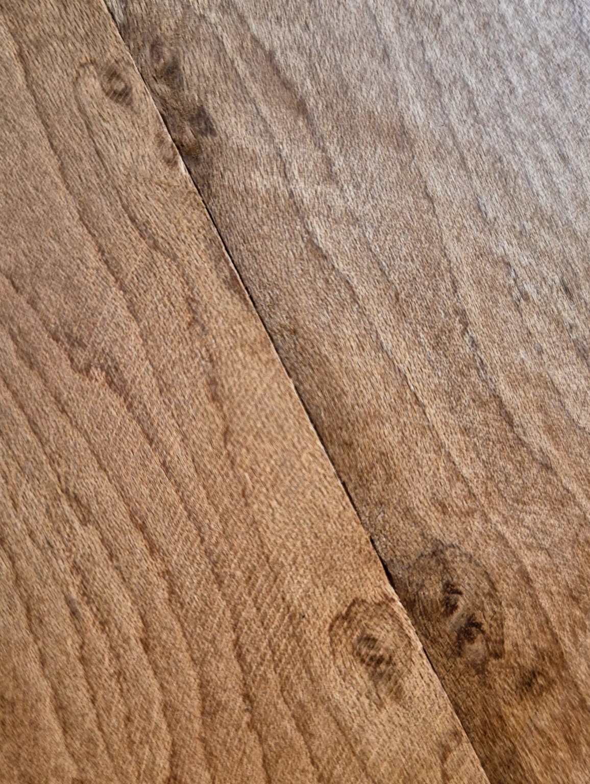Original Mokurei Studio close-up photograph of Birds-eye Maple from the studio timber stock.