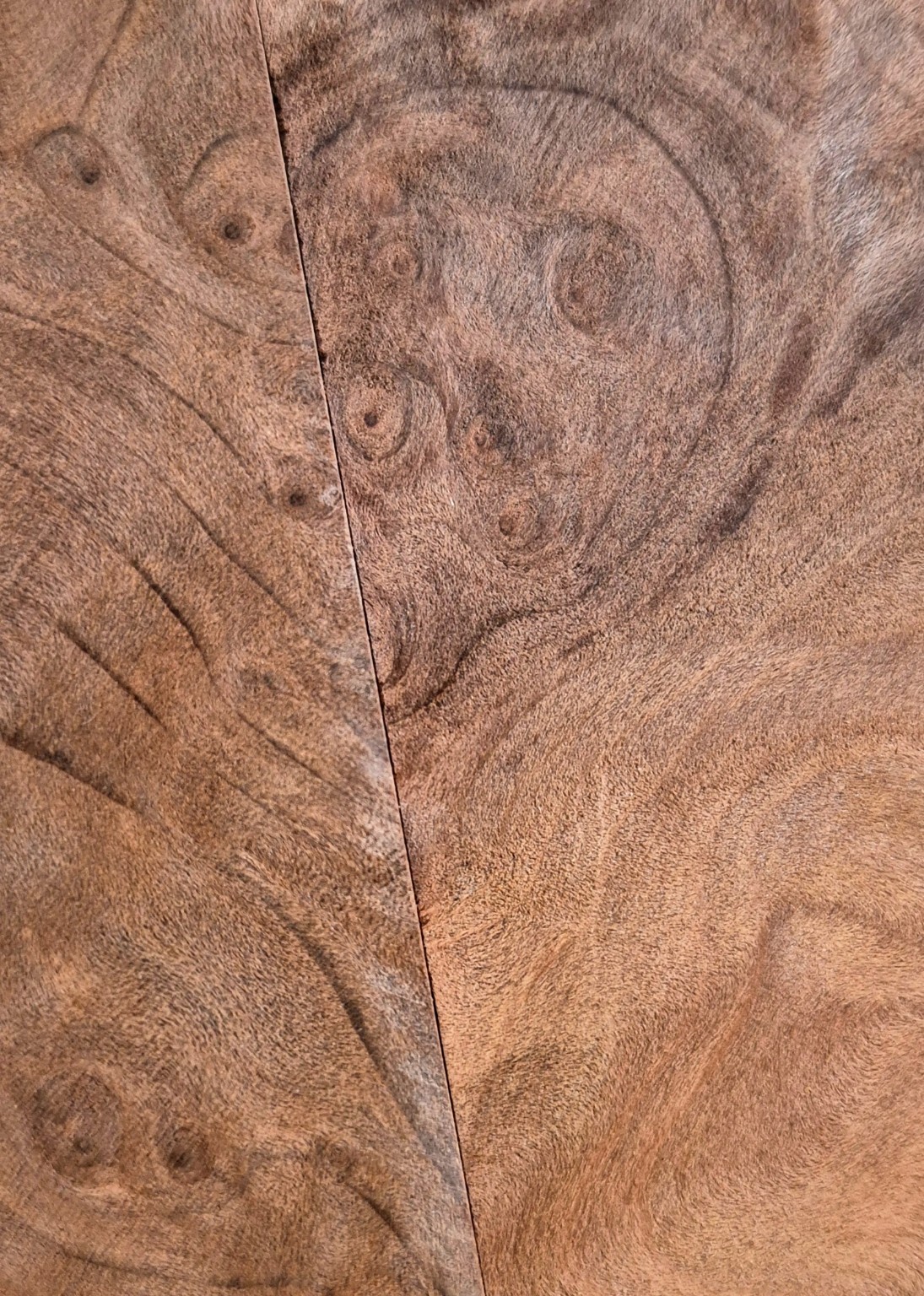 Original Mokurei Studio close-up photograph of Redwood from the studio timber stock.