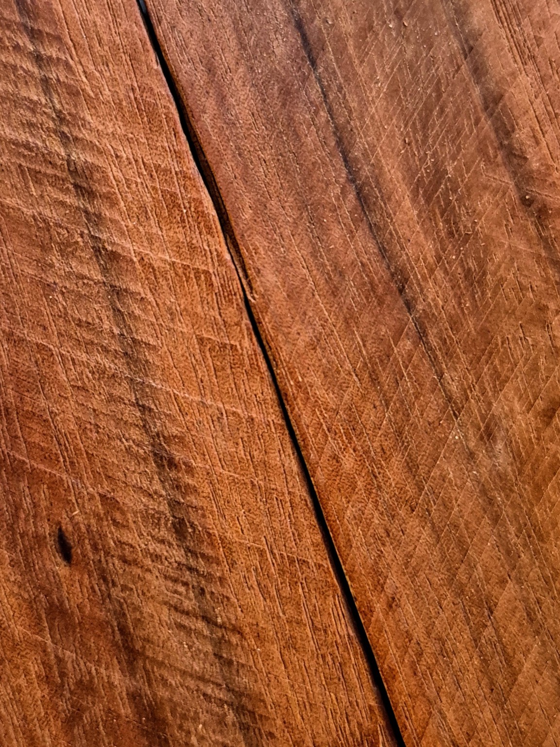 Original Mokurei Studio photograph of Tigerwood / Gonçalo Alves, from studio-owned timber stock.