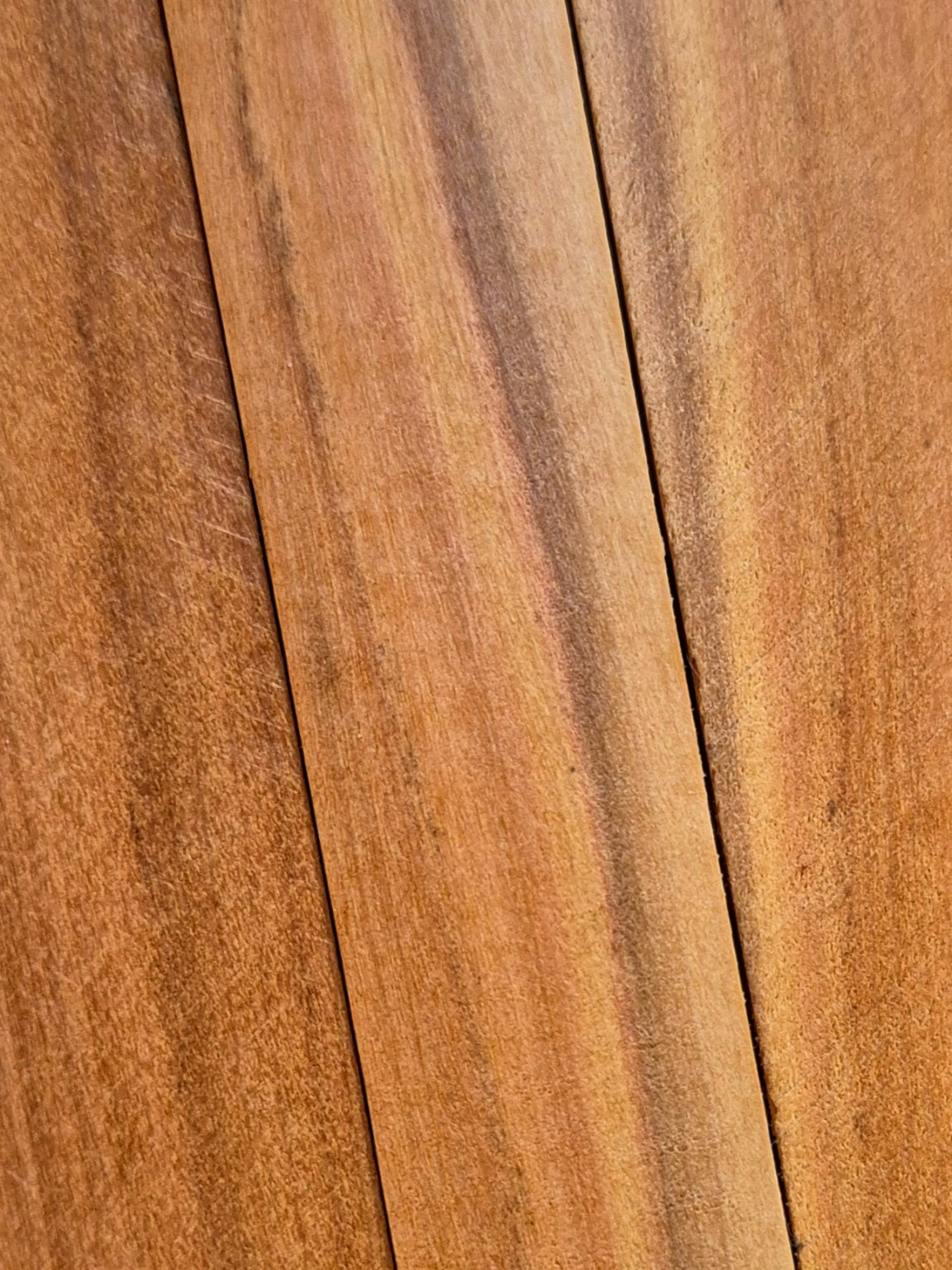 Original Mokurei Studio photograph of Peroba Rosa, from studio-owned timber stock.